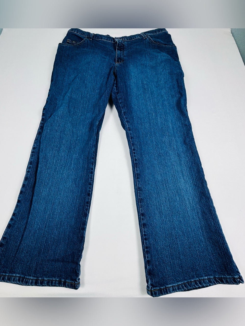 Men's Blue Straight-Leg Jeans M609